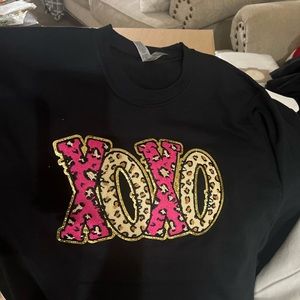 50/50 blend brand neck crew neck.